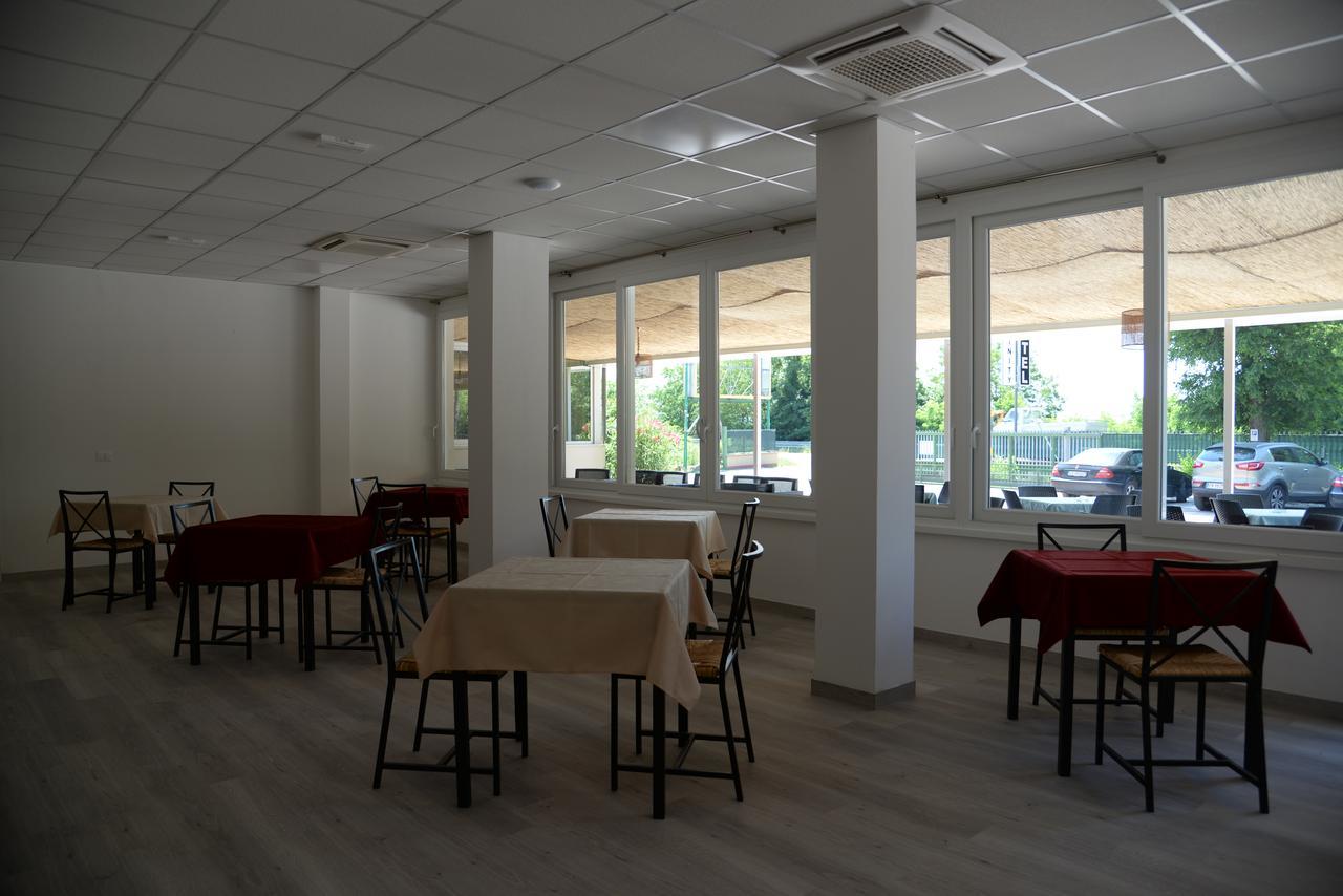 Infinity Hotel Cervia Exterior photo